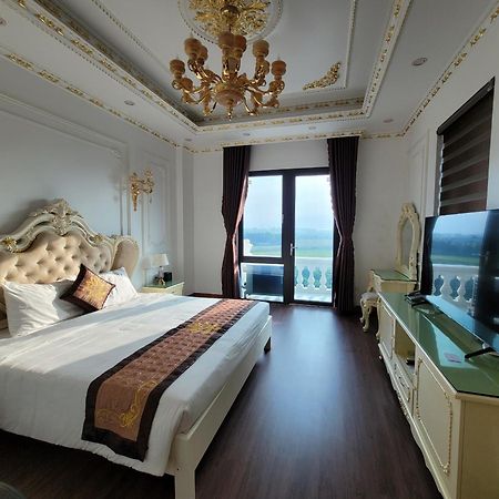 Khach San Hoa Dong Hotell Phu Ly Exteriör bild