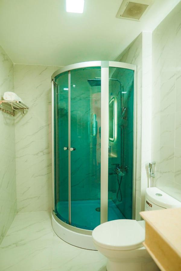 Khach San Hoa Dong Hotell Phu Ly Exteriör bild