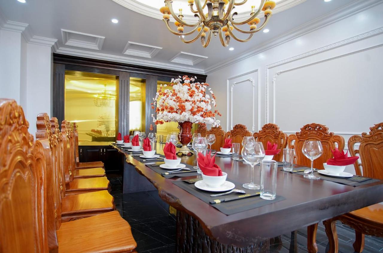 Khach San Hoa Dong Hotell Phu Ly Exteriör bild