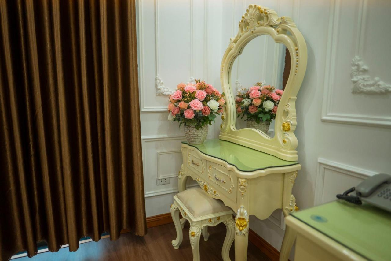 Khach San Hoa Dong Hotell Phu Ly Exteriör bild
